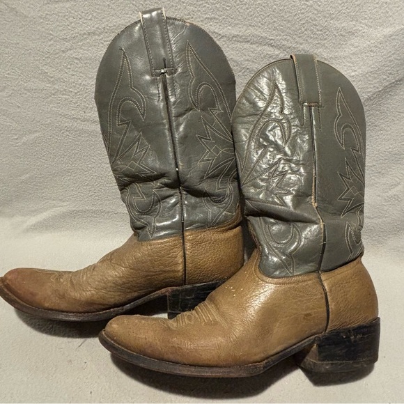 Western Cowboy Men’s Pull On two-tone Boots size 9.5 E - Picture 3 of 15